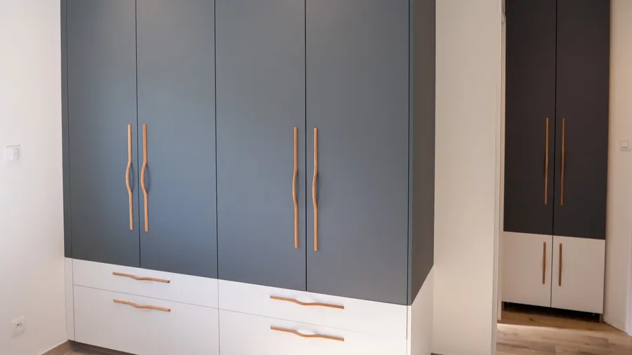Chambre et dressing sur mesure pour une maison de caractère