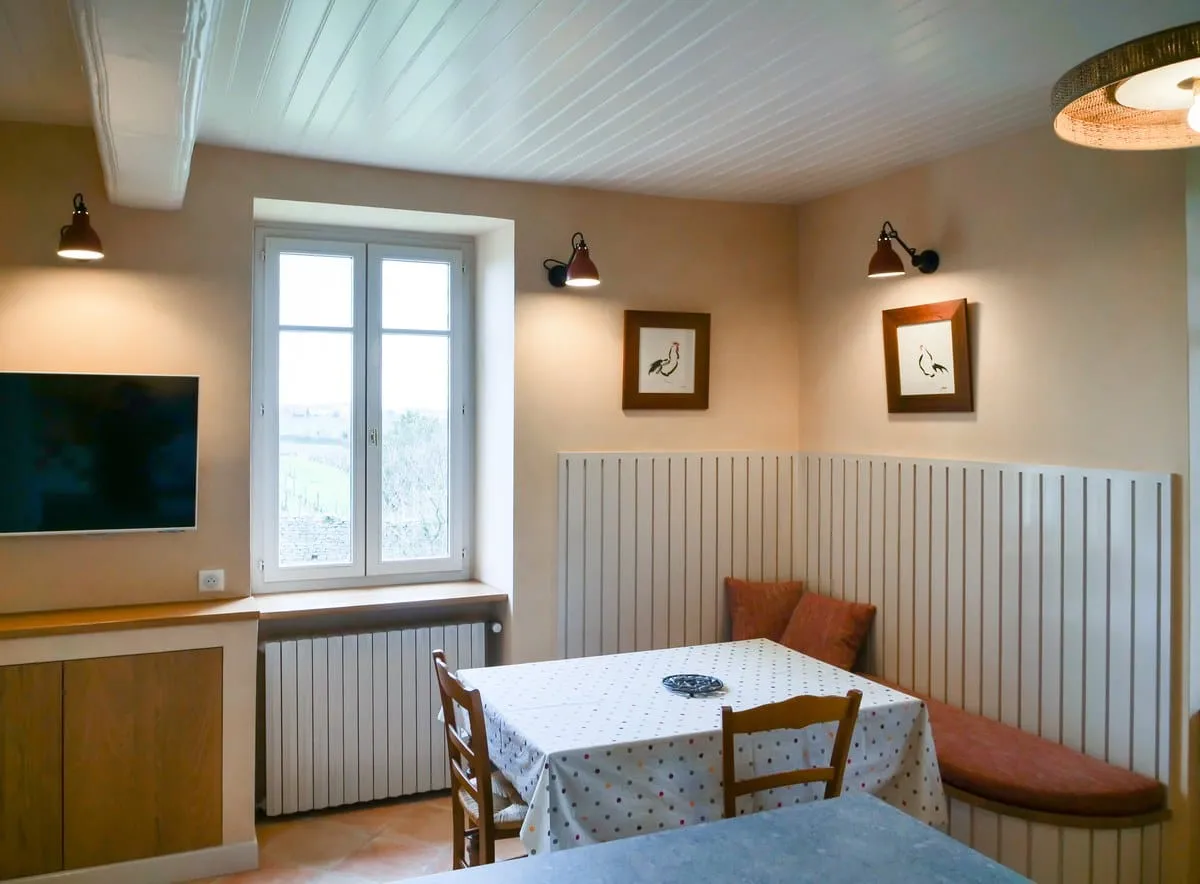 Une cuisine mêlant campagne et modernité dans une maison du Mâconnais