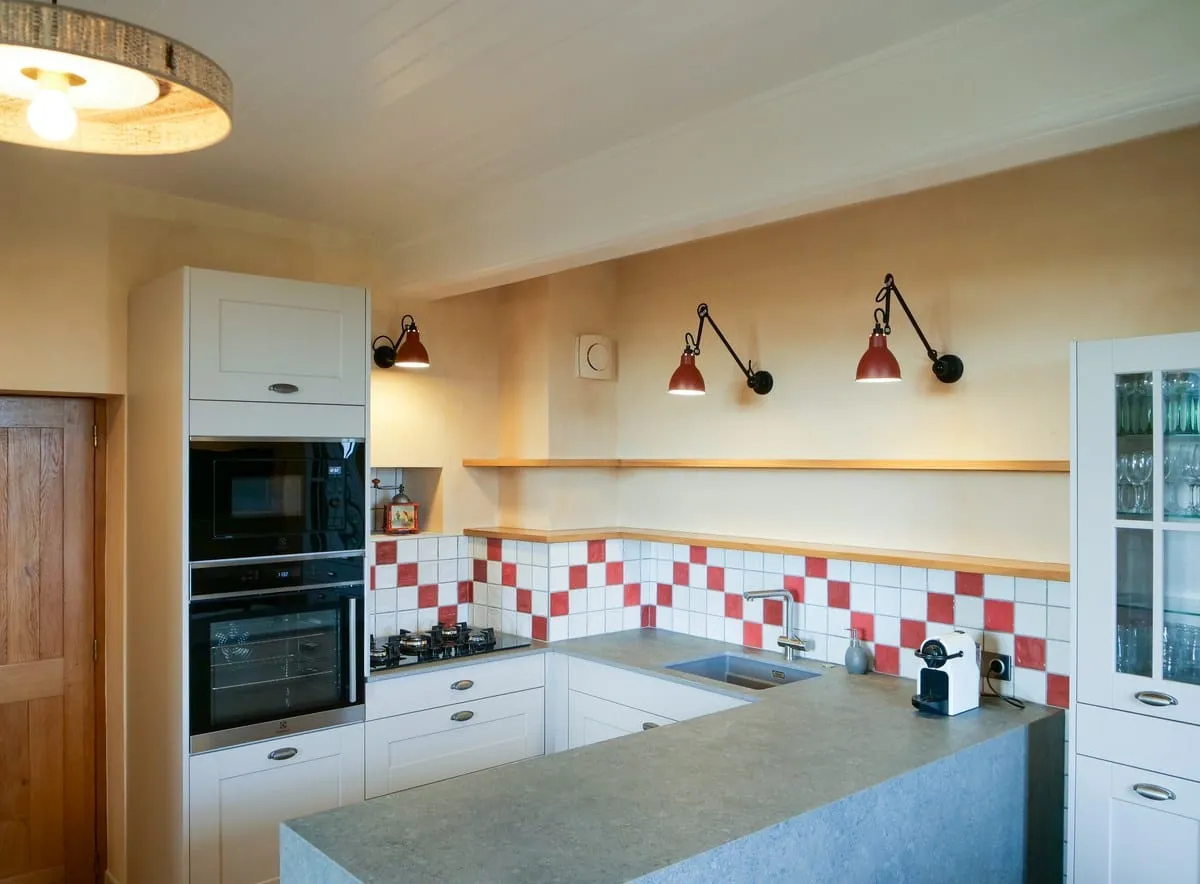 Une cuisine mêlant campagne et modernité dans une maison du Mâconnais