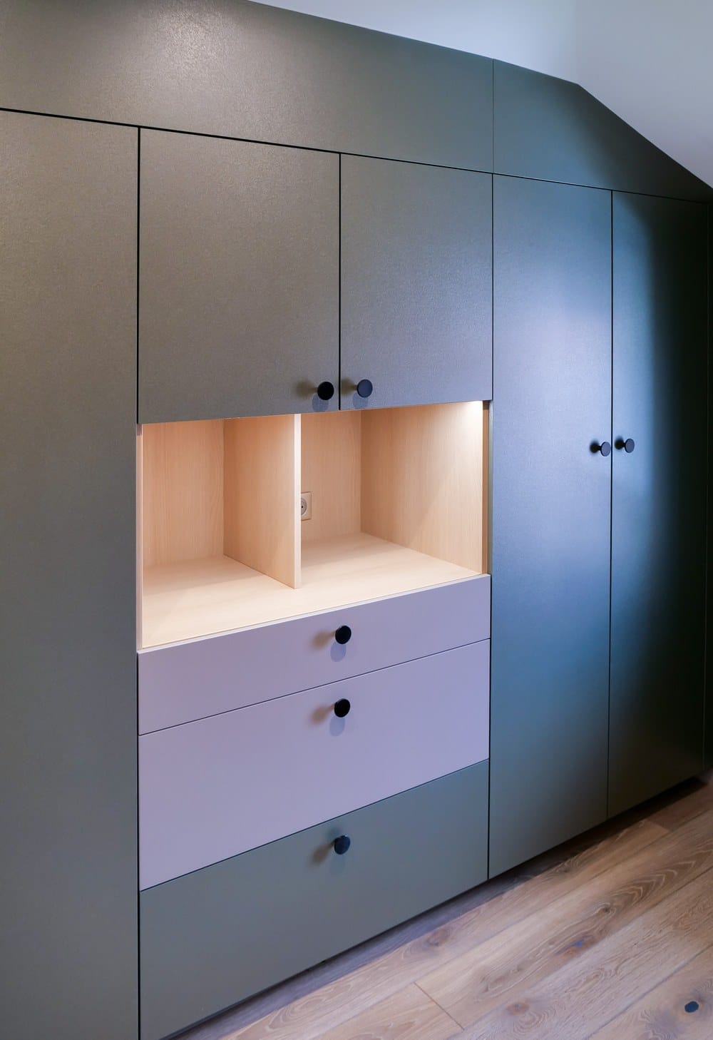 Dressing et verrière sur mesure dans une suite parentale